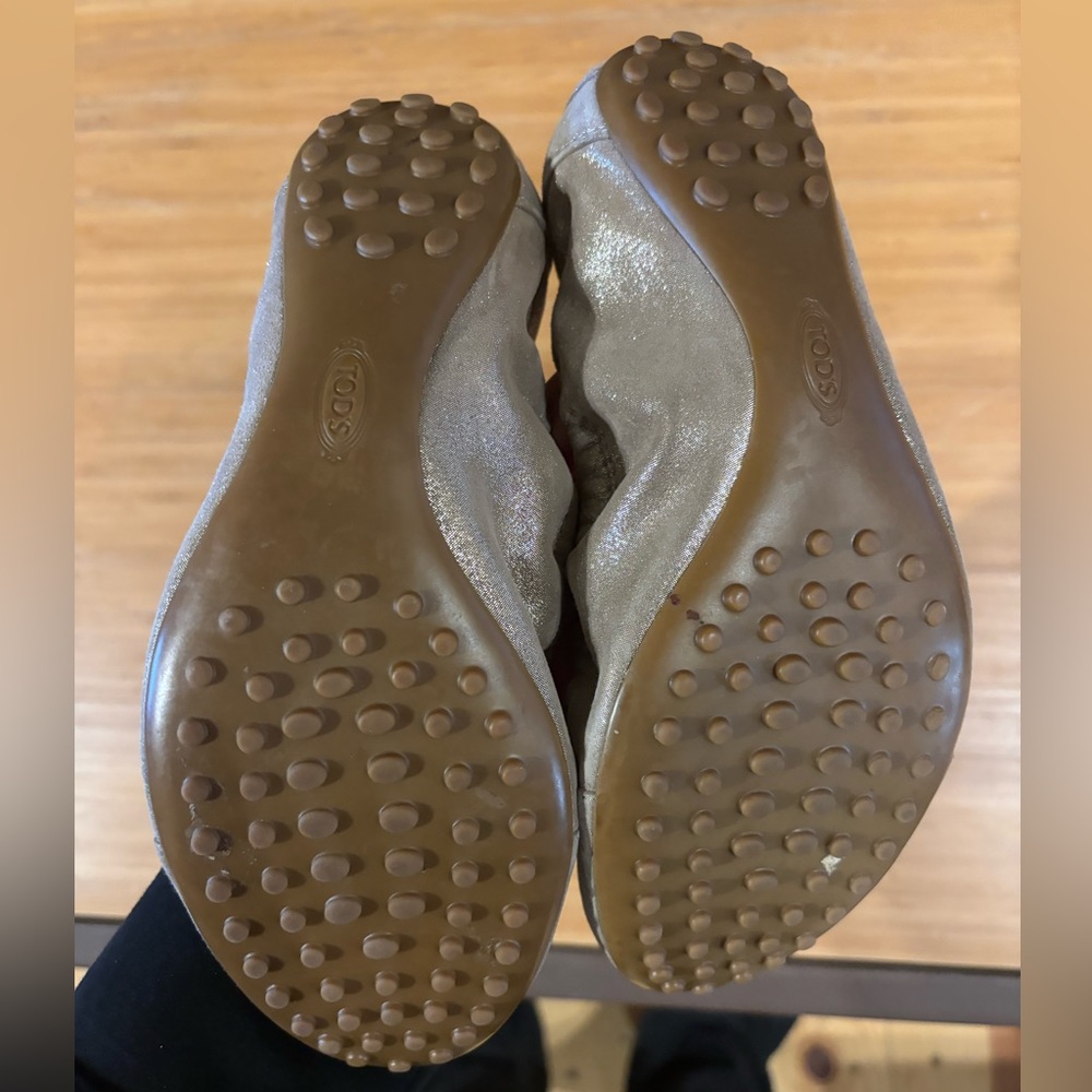 Tod's Silver Metallic Loafers - Picture 2 of 4